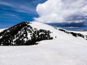 会津駒ケ岳です。登山口から4時間位です。